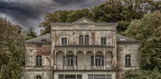 Jak wybrać dobrą firmę budowlaną?