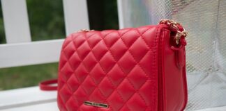 Listonoszka - modna i ponadczasowa