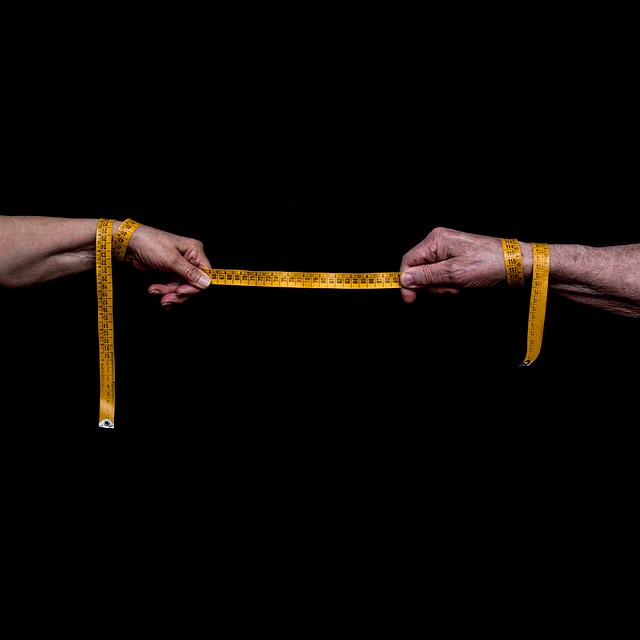 Ile centymetrów ma centymetr krawiecki? Ile centymetrów ma centymetr krawiecki?